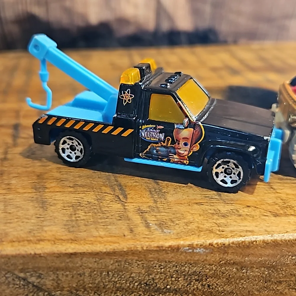 Matchbox 3-Vehicle Collection - Picture 2 of 11